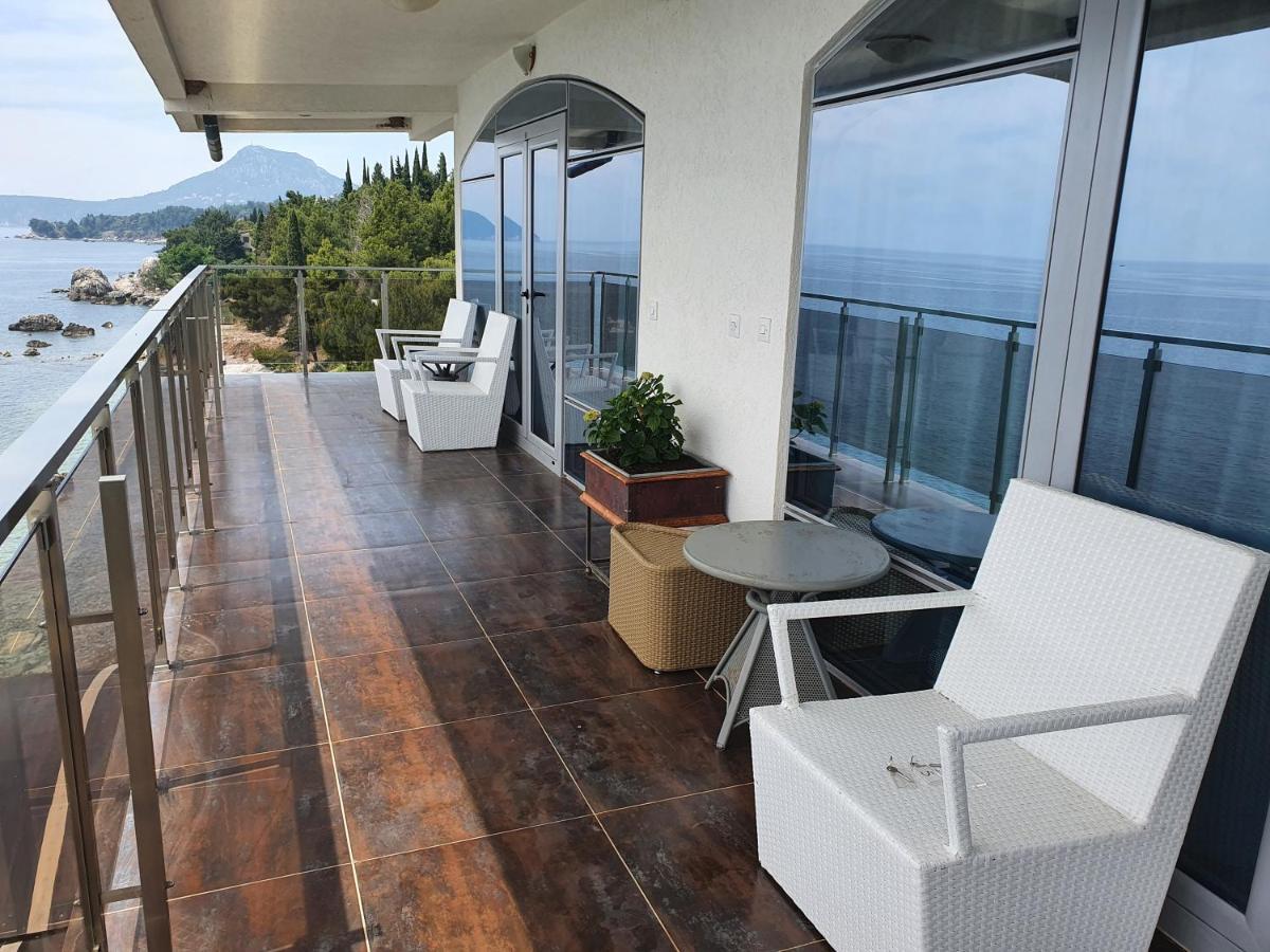 Sunset View Apartments Bar Exterior foto