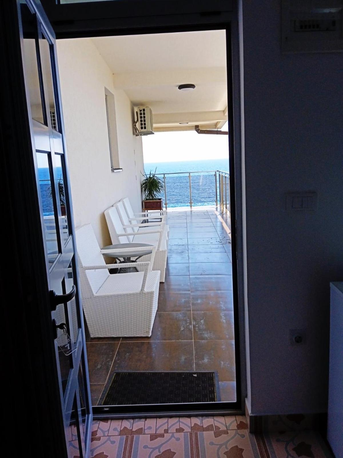 Sunset View Apartments Bar Quarto foto