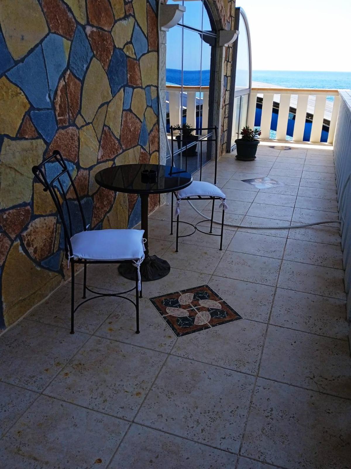 Sunset View Apartments Bar Quarto foto
