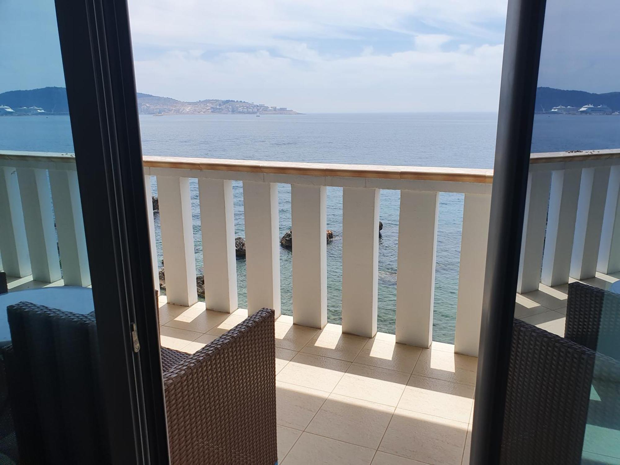 Sunset View Apartments Bar Quarto foto