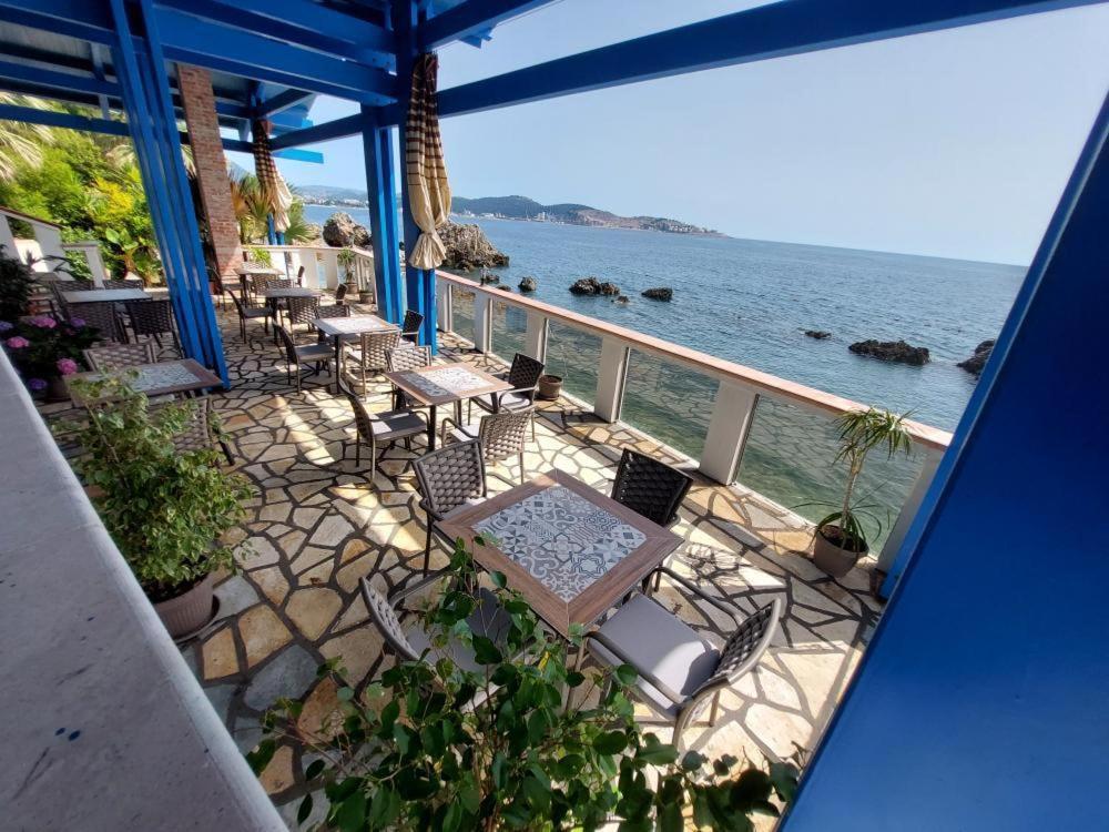 Sunset View Apartments Bar Exterior foto
